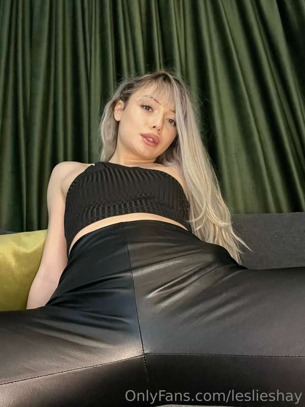 𝖫𝖾𝗍 𝗆𝖾 𝗅𝗂𝖼𝗄 𝗍𝗁𝖾 𝗍𝗂𝗉? 👅 2