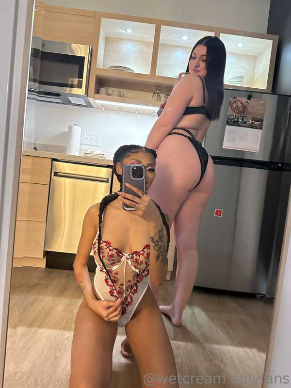 😙 23
