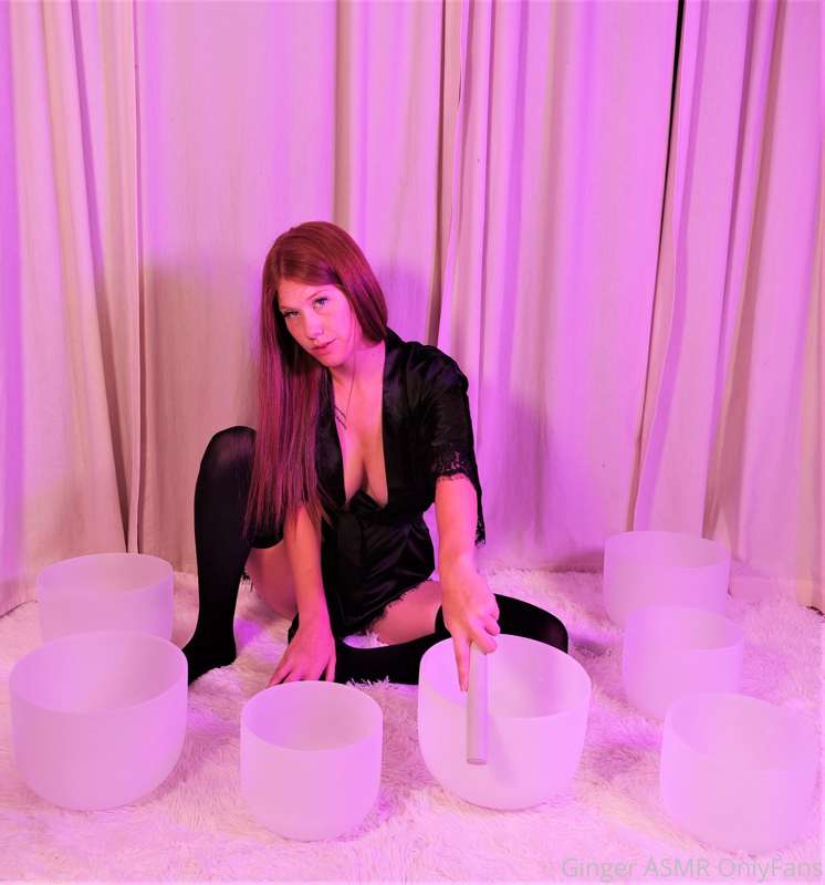 Helping you relax & unwind with my singing bowls 😈🎧🎶🥵(OnlyFa..
