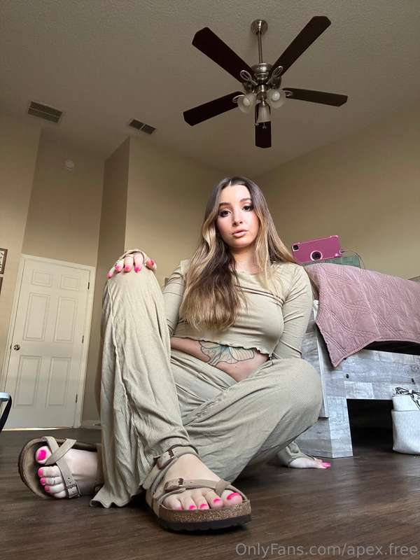 Where are my feet people 