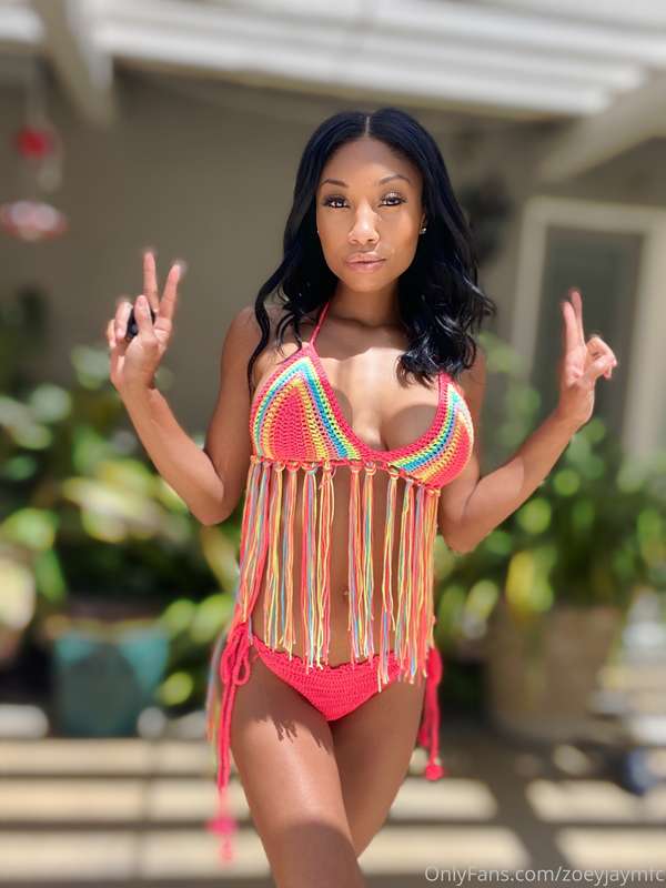 ✌🏽