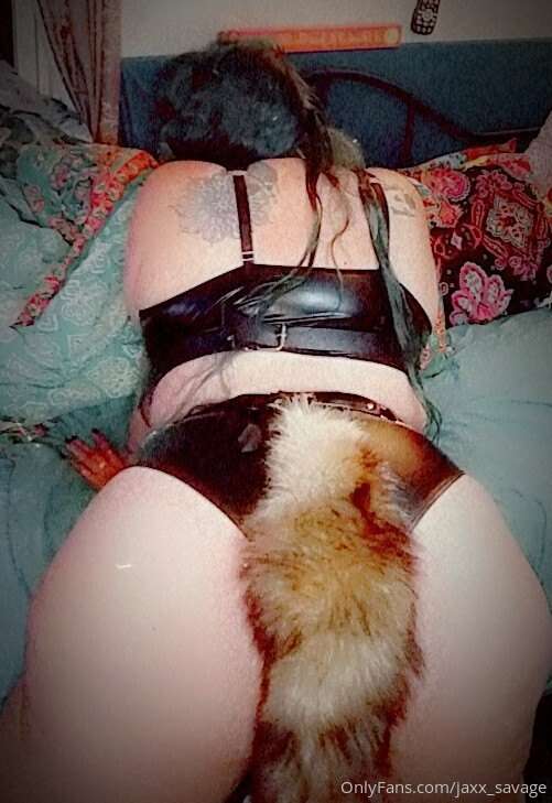 I want to be a slave I want to be your master🖤 chains and wh.. 5