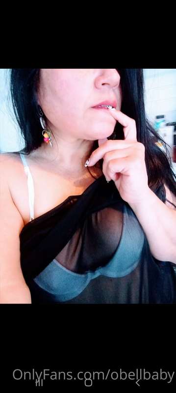 Free free 💕 Subscribe to my profile to have fun 🥂 Custum vid..