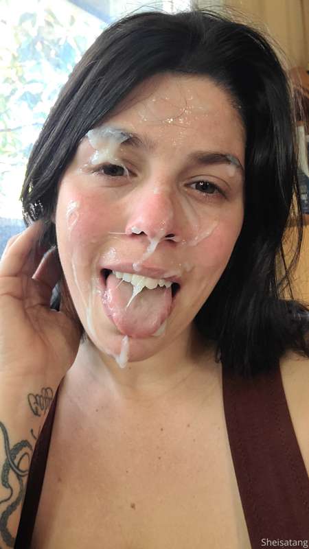 Some lovely facial photos. I'll be making solo content tomor.. 4