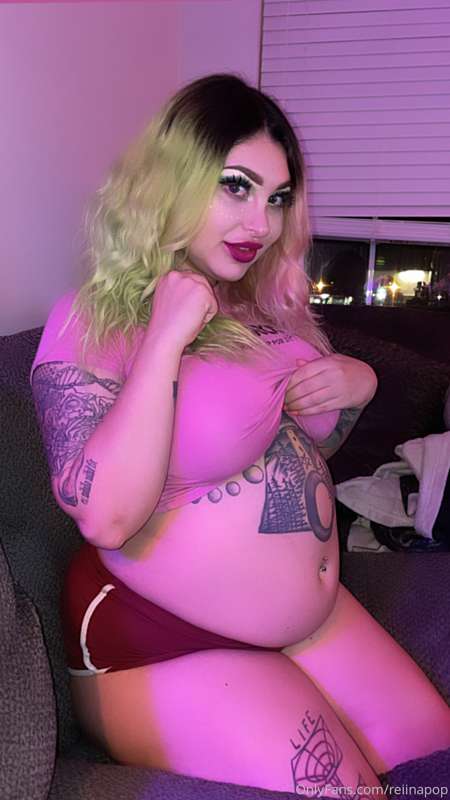 sooo stuffed after both 4/20 streams last night - stuffed an.. 31