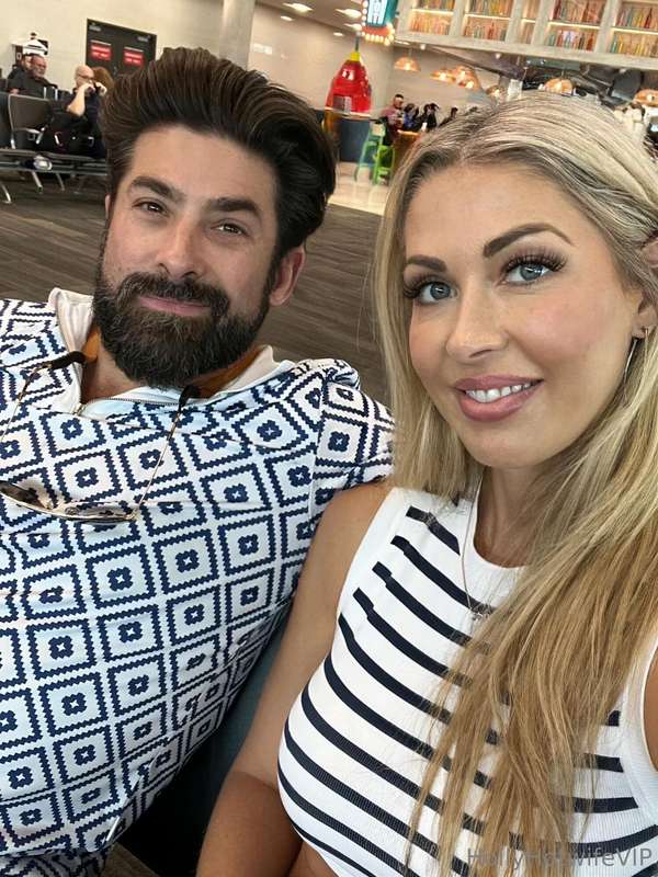 Airport shenanigans ❤️❤️❤️❤️❤️
