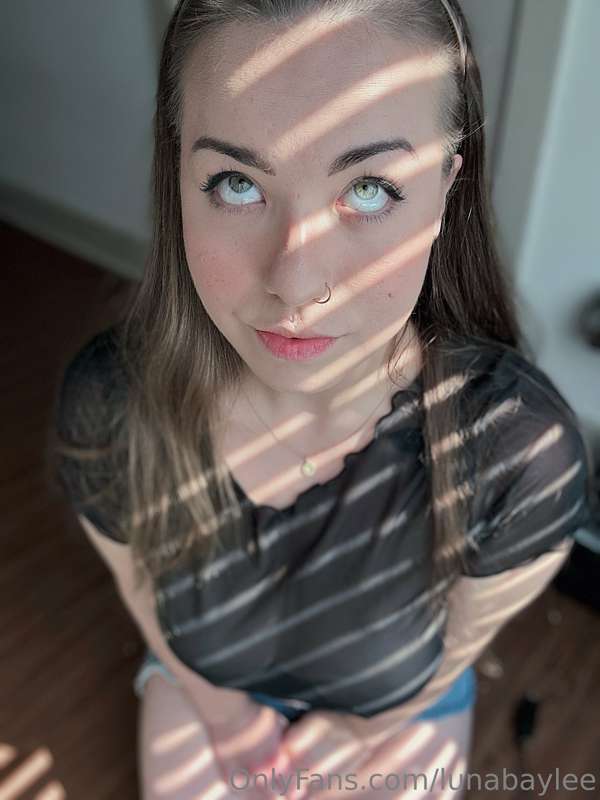 promise i'll be a good girl 😇