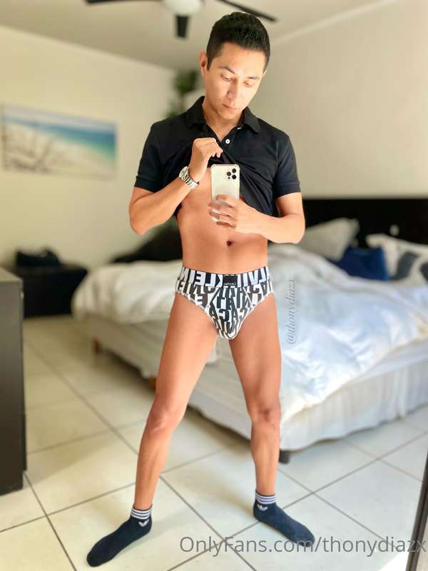Unlock for the no-briefs version 🍆 3
