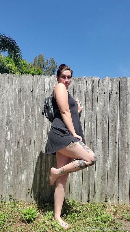 Send me a tip and I'll show you whether I'm wearing panties .. 1