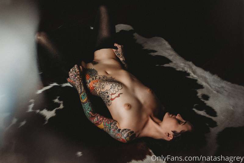 Some shots from my boudoir photoshoot today <3 much more com.. 11