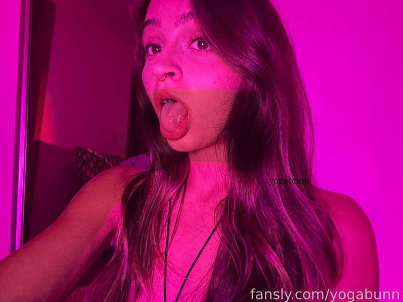 Yogabunn - Fansly - 07 Sep, 2023
