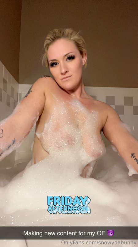 Bath time 💦🤫❤️
