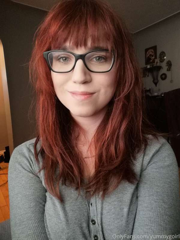 Impromptu living room pics and a jerk off video. I had to be..