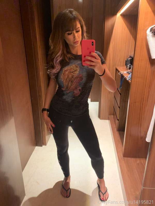 just feeling myself🥰🥰