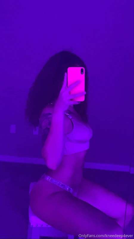 https://onlyfans.com/sasha1462 Go check her out🔥🌎💦 1