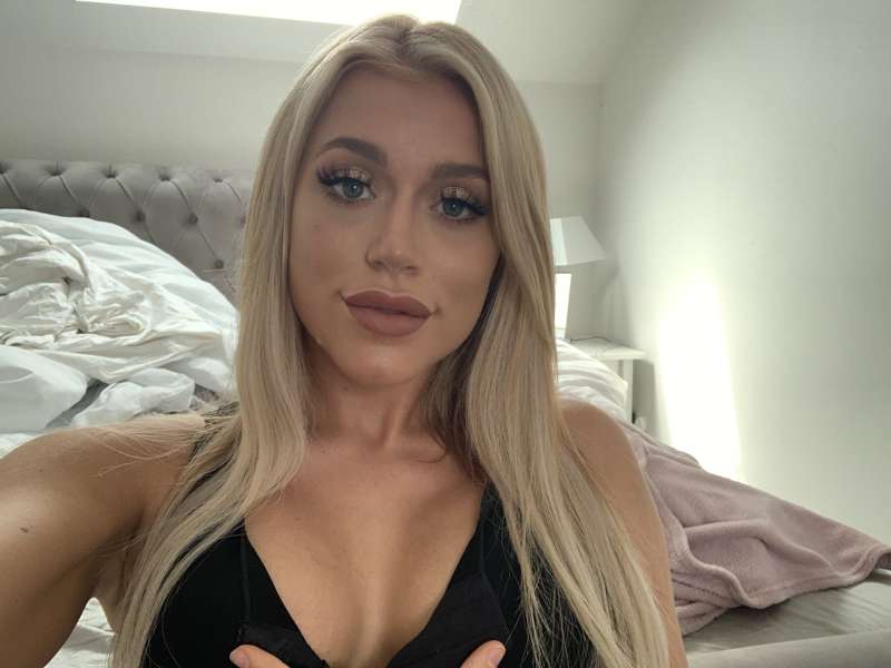 First look at my new boobs! Still need to wear the support b.. 6