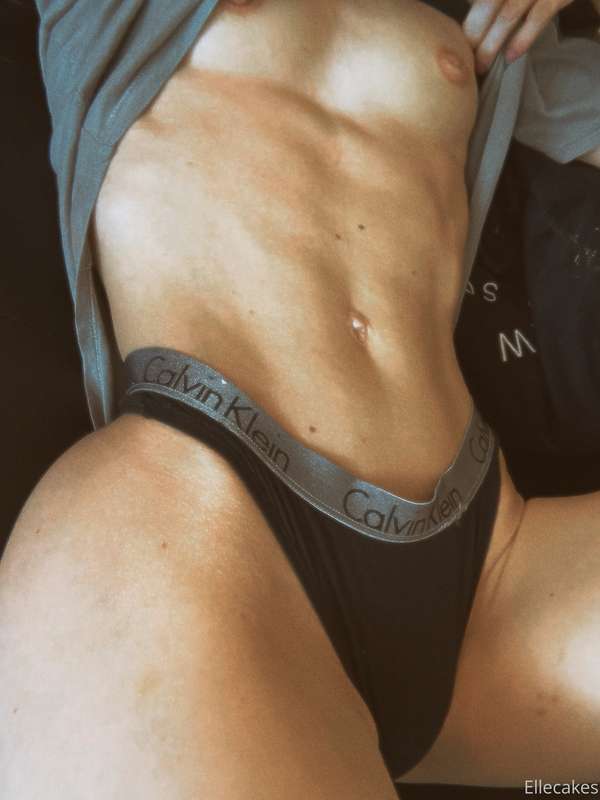 Peek a boo 😈 1