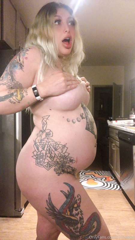 Before/after stuffing on my livestream!! I ate 6 pounds of f.. 14