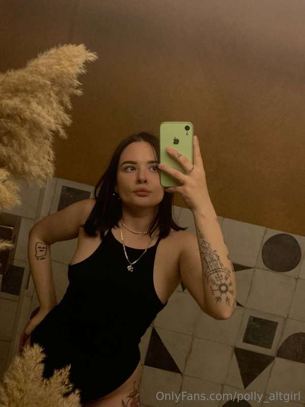 I'm a big fan of tattoos, as you can see
and I have a lot of..
