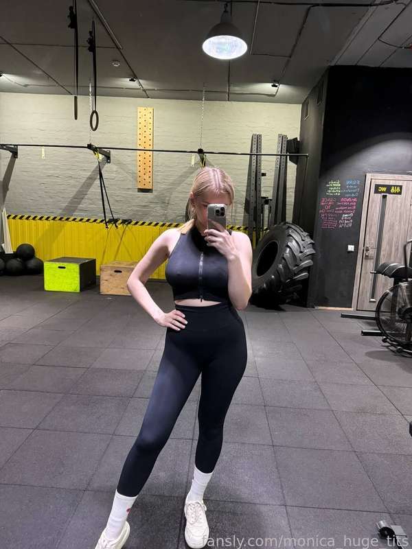 Monica_Huge_Tits - Fansly - 24 Jan, 2025