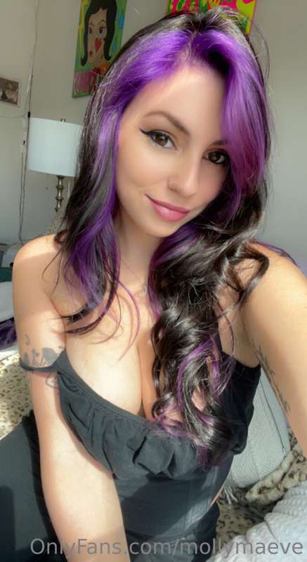 Look at my purple hair.. or face the consequences…🔫 5