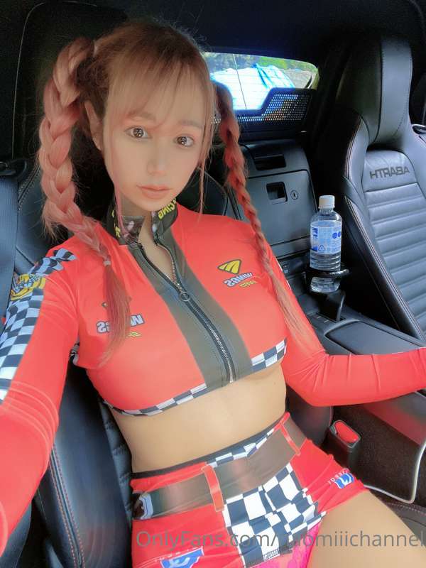 Would you like to drive with a race queen?🚗💨
レースクインとドライブしてみる.. 15