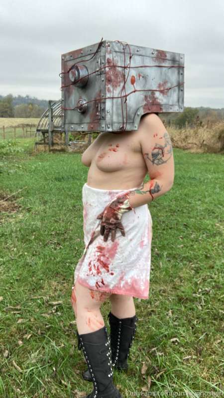 I’m the Keeper from the Evil Within! 🔨 but I’d like to be th.. 5