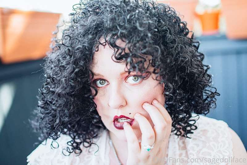 Subscribe to see some full body from this sassy wig shoot- a..