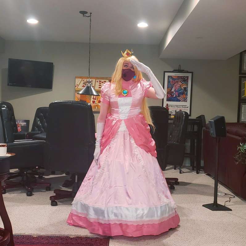 Here's another Classic Peach. This should be Very fun. >:) 14