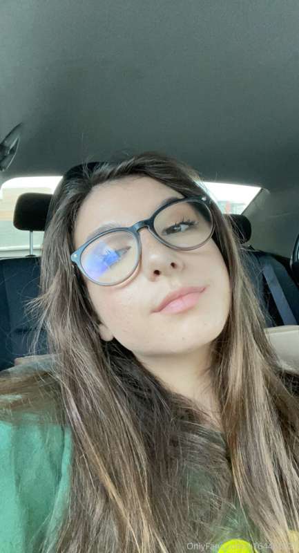Hey daddy would u be down to watch my high school sex tapes?..
