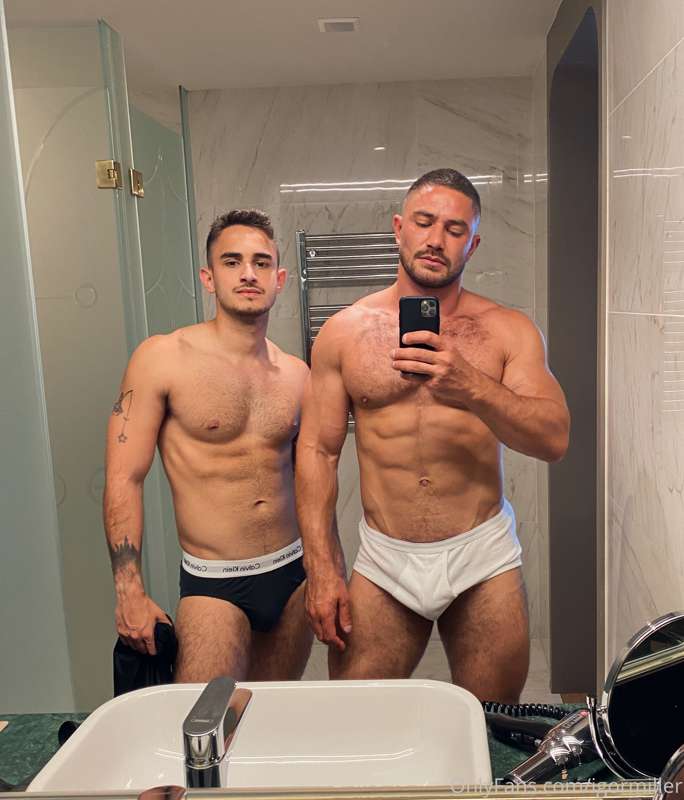 Look who came to visit me 😈 Video coming this weekend.