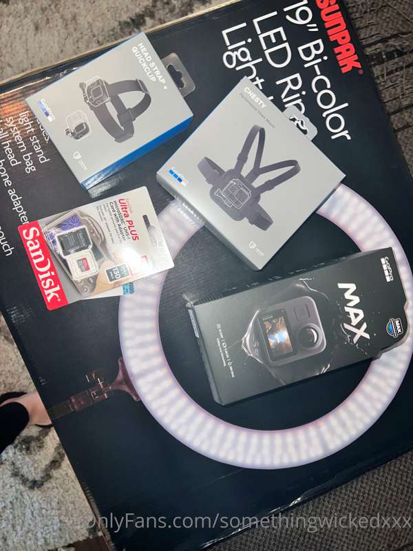 Been busy today butttttt the POV game is about to be AMAZING..