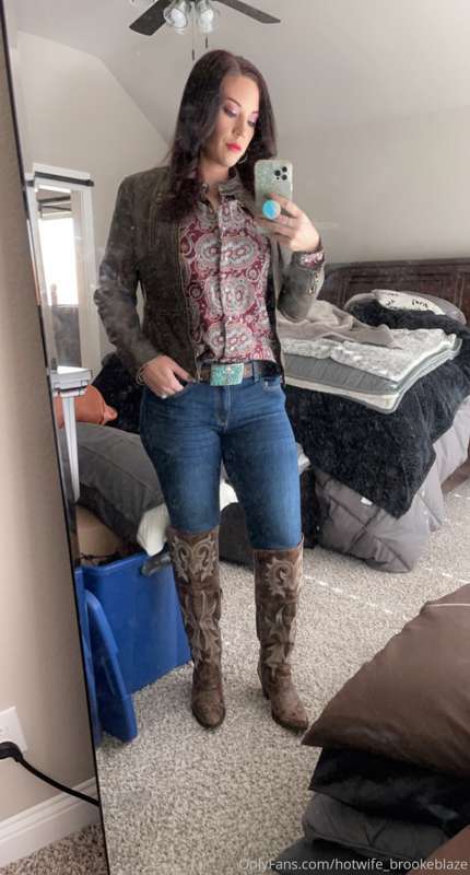 Since y’all like my everyday looks so much here’s one from t..