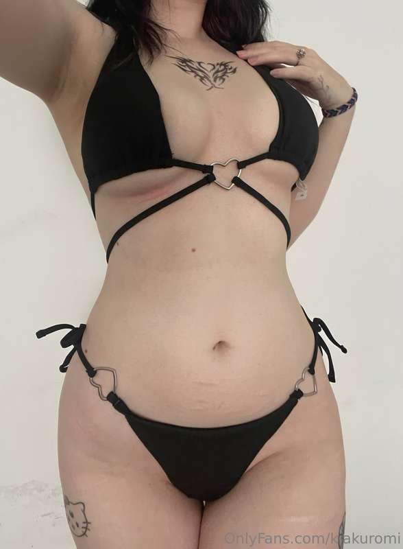 New bikini pics :3 8