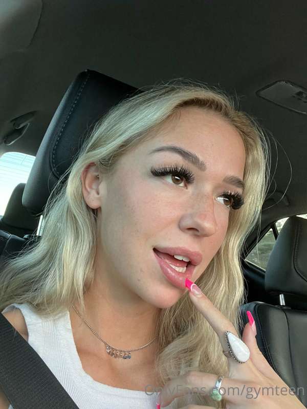Thinking about that hard cock😩