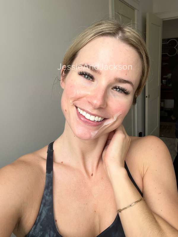 **Some pictures from yesterdays facial** 💦💦
How do I look? 😋.. 8