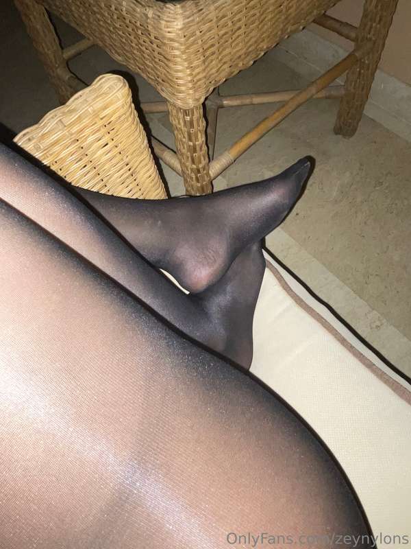 Zeynylons - Onlyfans - 28 Jun, 2025 1
