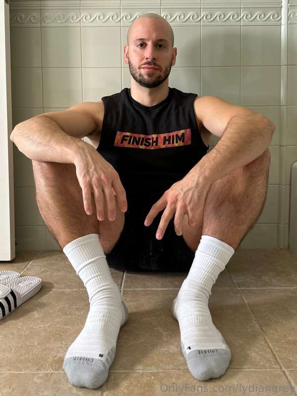 🧦 ✌🏼