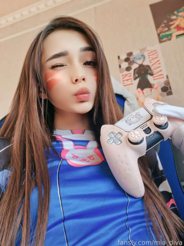Mia_Dddd - Fansly - 04 Oct, 2024