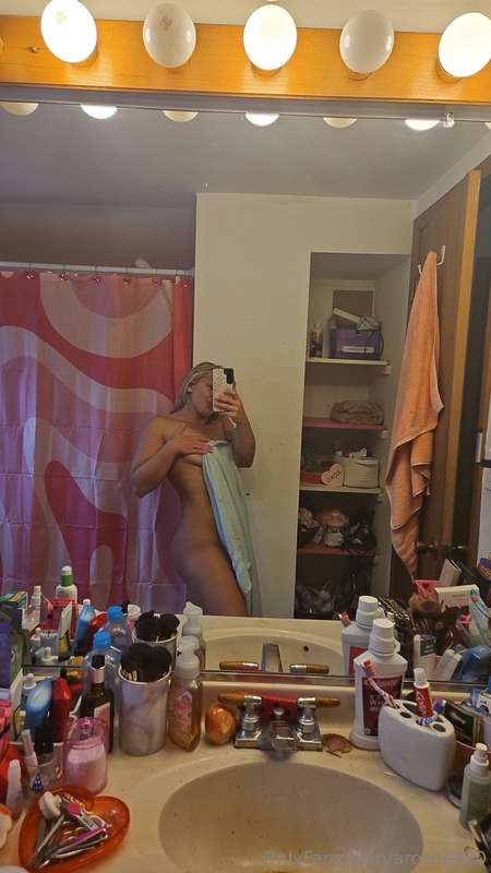 Showers or baths?😘 3