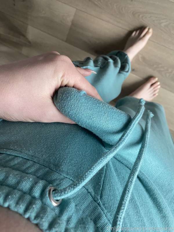 Setting off the new year with a hard girl dick 2