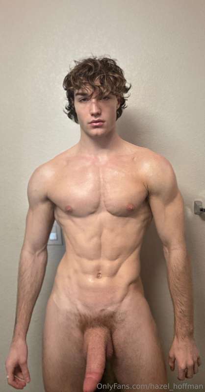 My cock looks thicker than usually here.. Do you agree?