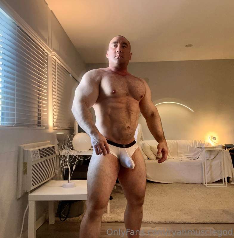Ryanmusclegod - Onlyfans - 16 Aug, 2024