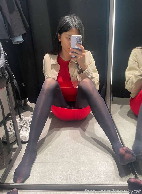 Latexskycat - Fansly - 01 May, 2025 9