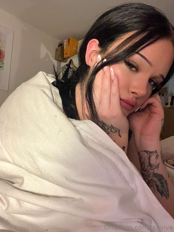 Come cuddle...