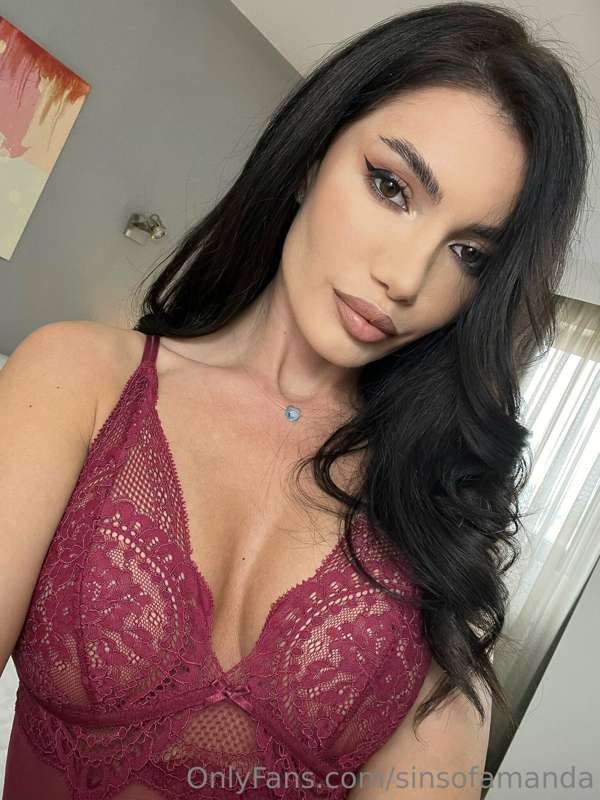 What's not to love about a girl that knows how to dress up? ..