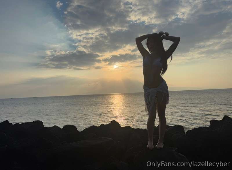 Doesn’t the sunset look beautiful?  3