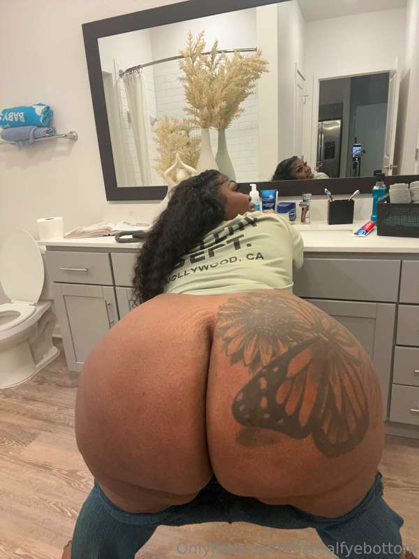 Therealfyebottom - Onlyfans - 15 Nov, 2023