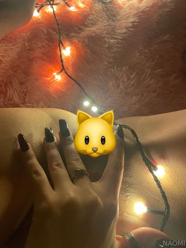 I don't need a reason, I need your hand between my legs💦💦💦