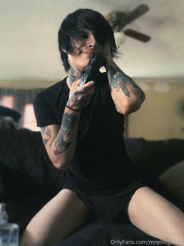 New content will be posted tonight babies ? it’s Friday, we .. 7